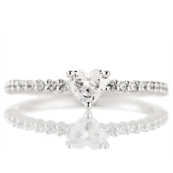 婚約指輪 ダイヤモンド 0.25カラット プラチナ エンゲージリング プロポーズ
