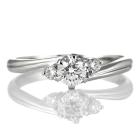 【鑑定書付】プラチナ サイドダイヤモンド リング 婚約指輪 エンゲージリング