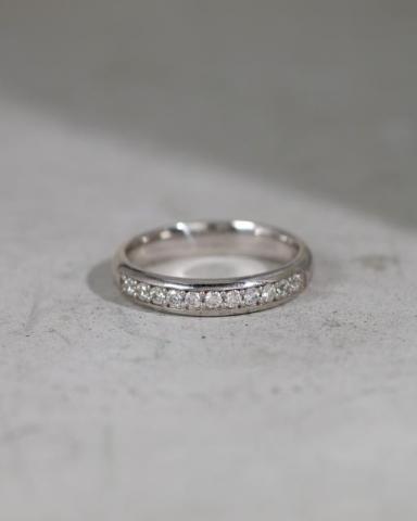 グロースリング ハーフムーン　プラチナ950 3.5mm ダイヤモンド11石