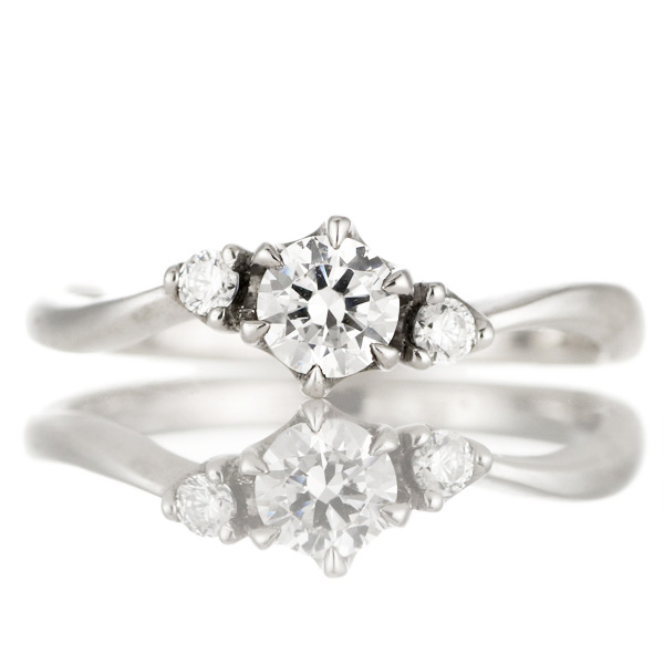 婚約指輪 ダイヤモンド 0.3カラット プラチナ エンゲージリング プロポーズ