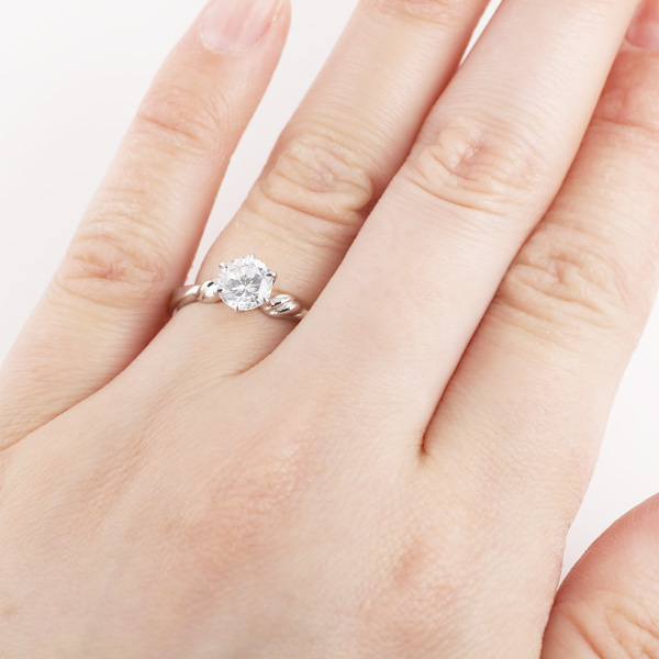 買い物Pt ダイヤモンドデザインリング（婚約指輪・エンゲージリング） 末広 婚約指輪・エンゲージリング