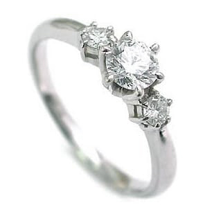 エンゲージリング 婚約指輪 ダイヤモンドプラチナリング スリーストーン