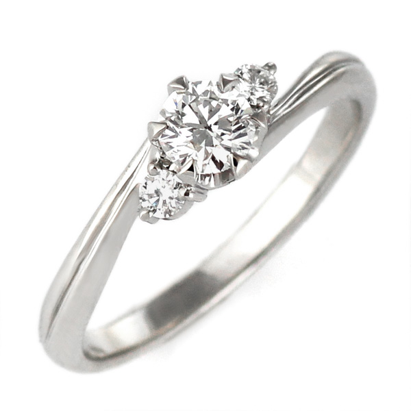 ダイヤモンド リング 婚約指輪