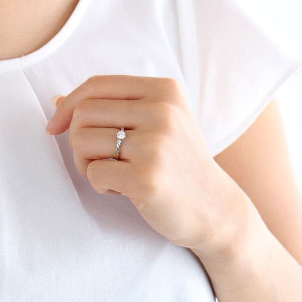 婚約指輪 0.38ct プラチナ900 エンゲージリング プロポーズ 