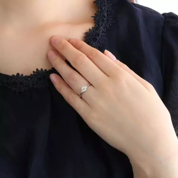 ストレート 0.3ct|東京でオーダーメイドの結婚指輪・婚約指輪をお探し