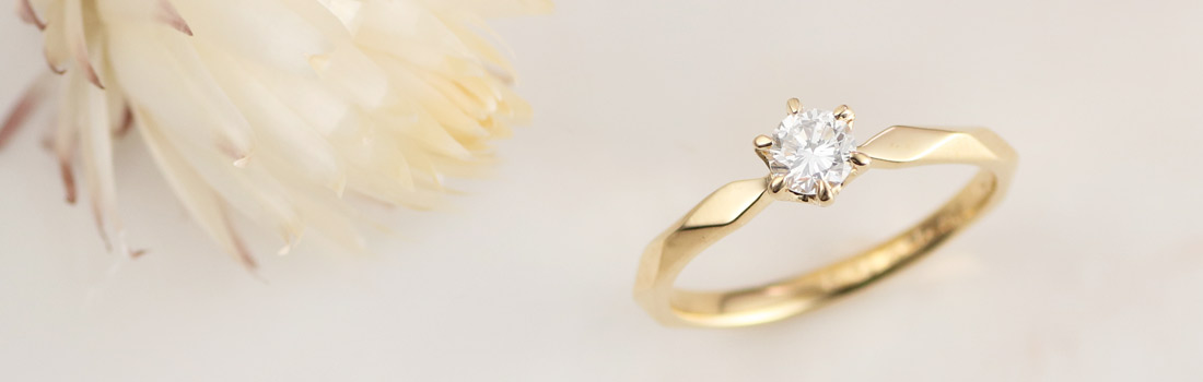 婚約指輪の相場20万は安い？