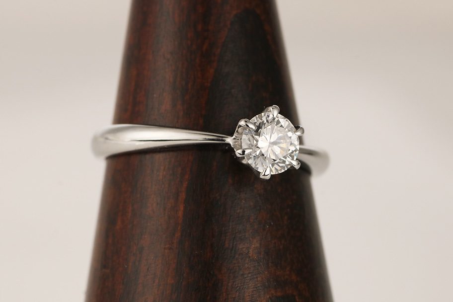 婚約指輪 安い プラチナ ダイヤモンド 0.4カラット 鑑定書付 0.44ct Fカラー IFクラス 3EXカット GIA  :21219-2215:Jジュエリー - 通販 - Yahoo!ショッピング - ファッション