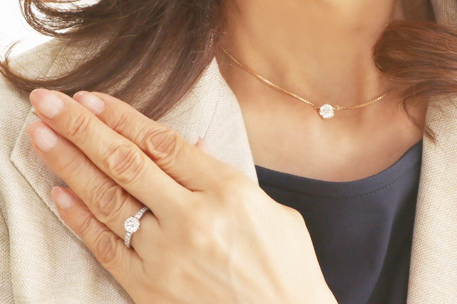 50代女性のダイヤモンドリングの選び方～ポイントやブランド紹介～|婚約指輪・結婚指輪のSUEHIRO（スエヒロ）