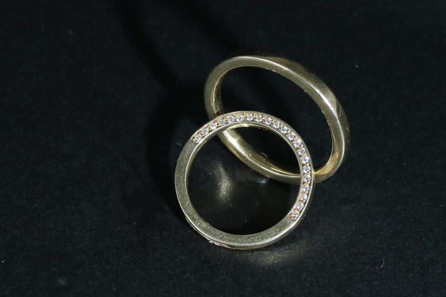 40代におすすめの結婚指輪を相場・人気デザイン・素材別に解説！大人の品格と自分らしさを叶える結婚指輪