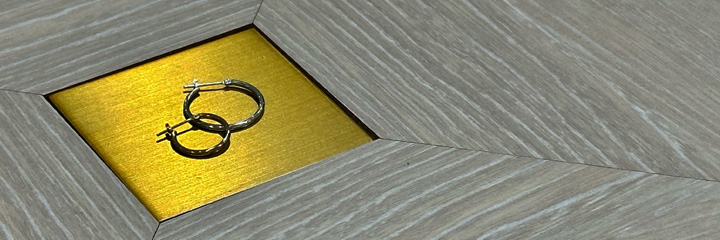 メンズ向けダイヤモンドピアスはなぜ片耳が多いのか？